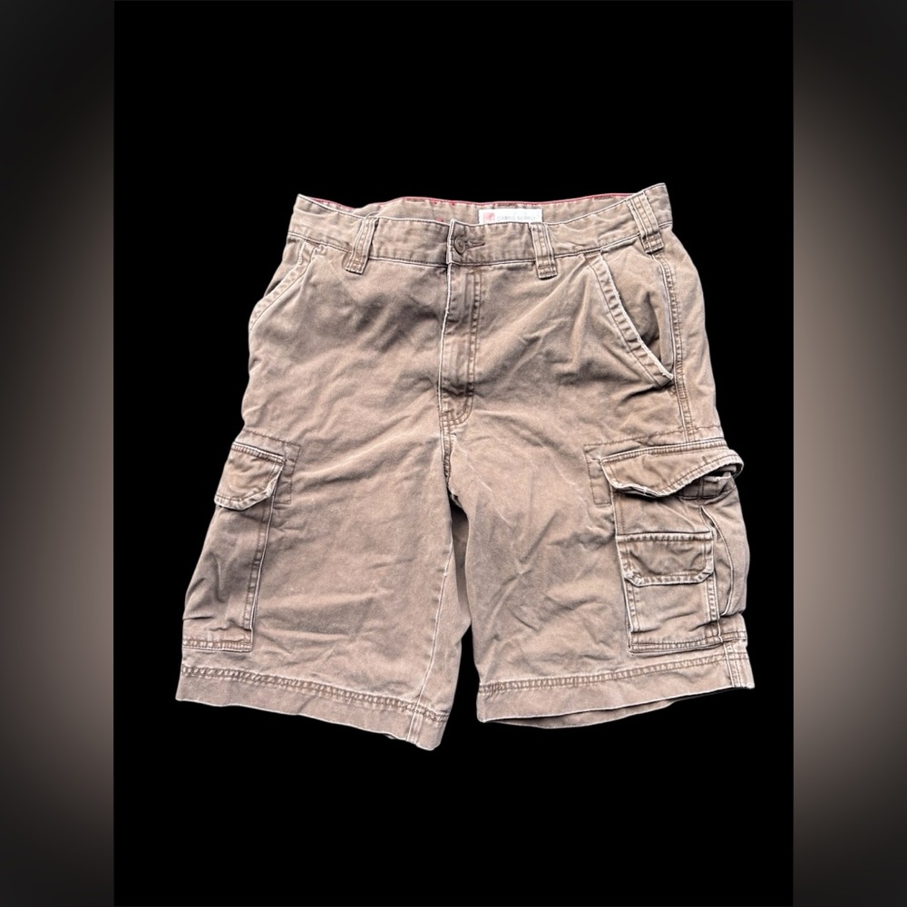 ✨Tan vintage Cargo Supply shorts✨